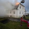 Höfði brennur